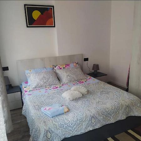 #1 Modern 1Br With Balcony In Up-And-Coming Hip Area Appartement Tirana Buitenkant foto