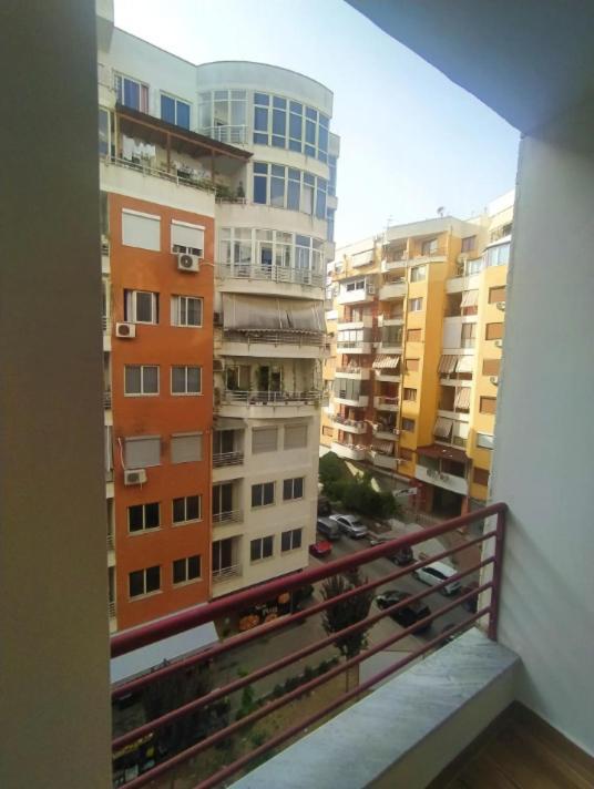 #1 Modern 1Br With Balcony In Up-And-Coming Hip Area Appartement Tirana Buitenkant foto